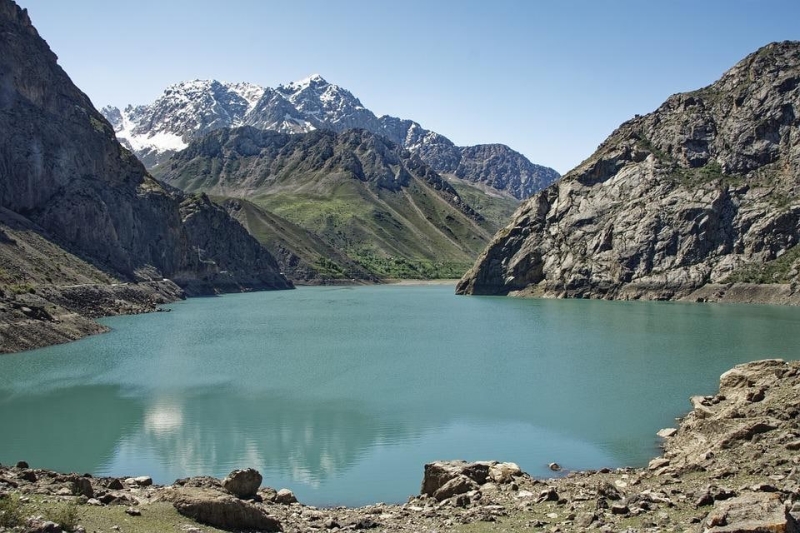 Поднимаемся на Памир, купаемся в горных озерах и пробуем маставу в Таджикистане