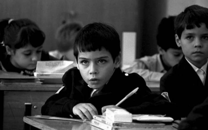 
«Неправильные школьники»: зачем и какими методами в СССР переучивали левшей                