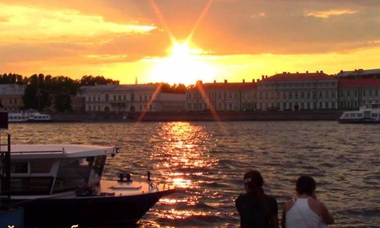 
Когда в Санкт-Петербурге начнутся долгожданные белые ночи                