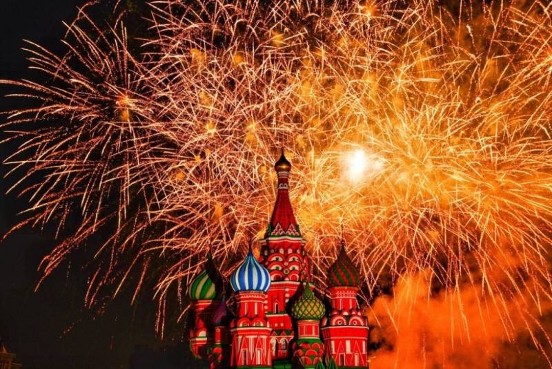 
Будут ли запускать салют на День России в городах страны 12 июня 2022 года                