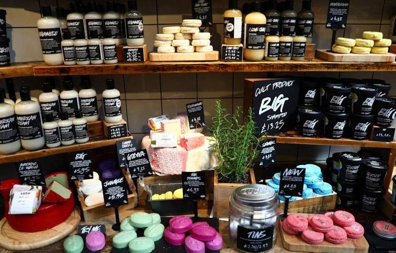 
Компания Lush готовится к закрытию своих магазинов в России                