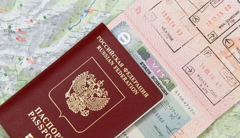 
Где и как россияне могут получить шенгенскую визу в июле и августе 2022 года                