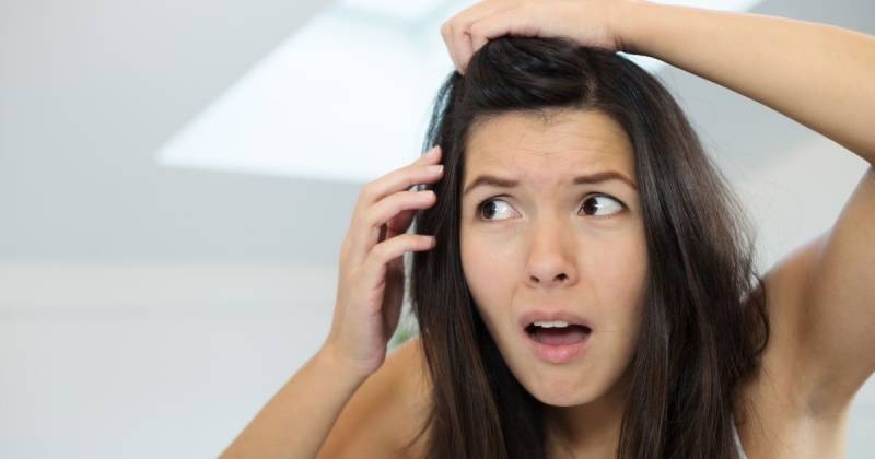 
Почему нельзя выдергивать первые седые волосы и чем это грозит                