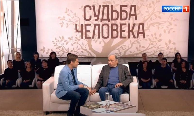 
Как себя чувствует Борис Корчевников: состояние здоровья ведущего на сегодня и прогнозы врачей                