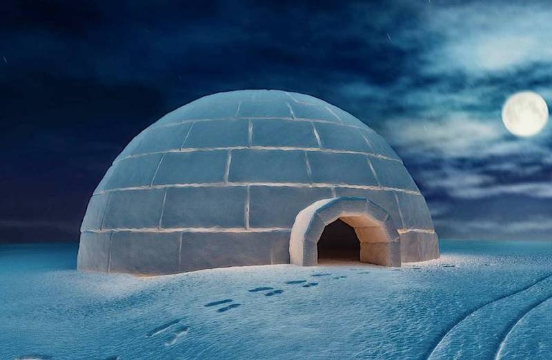 
Иглу — жилище эскимосов: почему в нем тепло в лютые холода, если вход всегда открыт                