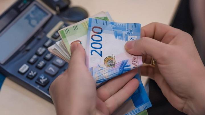 
Когда российские пенсионеры получат новую выплату в размере 10 тысяч рублей                