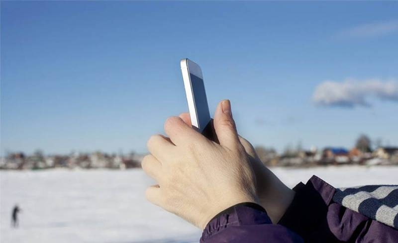 
Эксперт рассказал, как не «убить» смартфон в холодное время года                