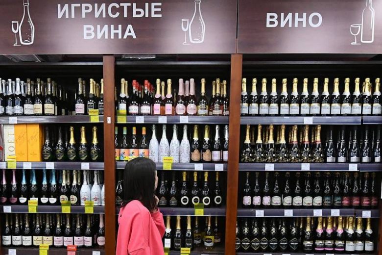 
Уйдут не все: эксперты назвали бренды алкоголя, которые останутся в России                