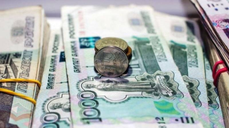 
Кто из пенсионеров России может получить до 17 тысяч рублей в декабре 2022 года                