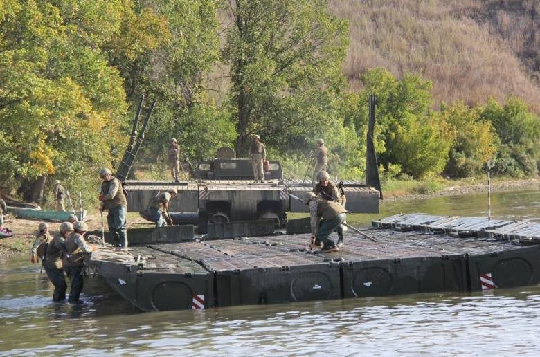 
Военные эксперты рассказали, как и зачем ВСУ могут форсировать Днепр                