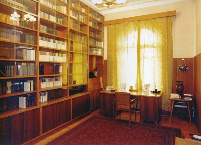 
Недвижимость «железного генсека»: как выглядела квартира Юрия Андропова                