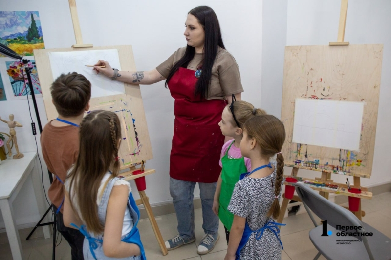 Творчество и господдержка подарили девушкам из Челябинска путевки в новую жизнь