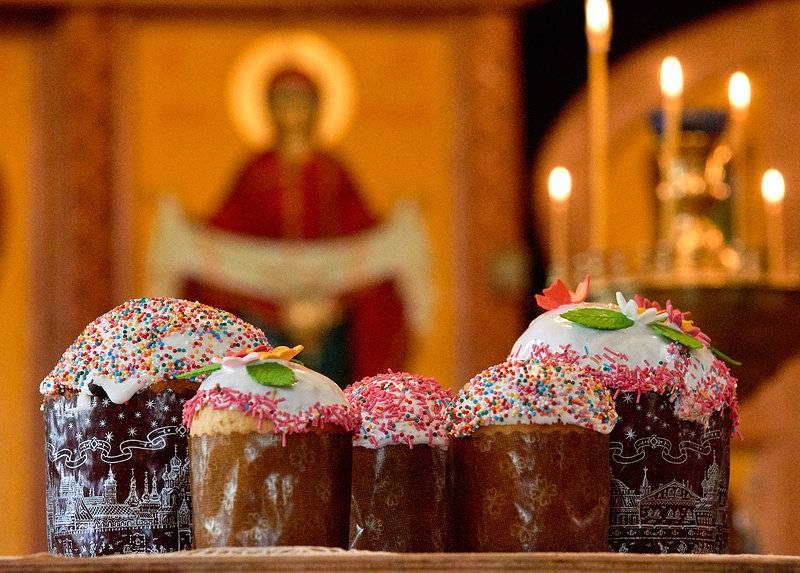 
Сестры Ново-Тихвинского монастыря поделились секретами украшения праздничной выпечки                