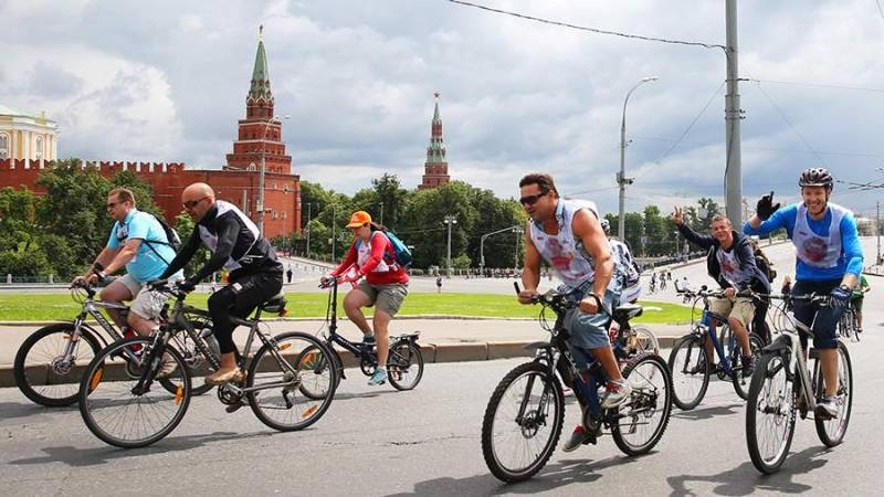 
Готовьтесь объезжать: какие улицы перекроют 20 и 21 мая в центре Москвы                