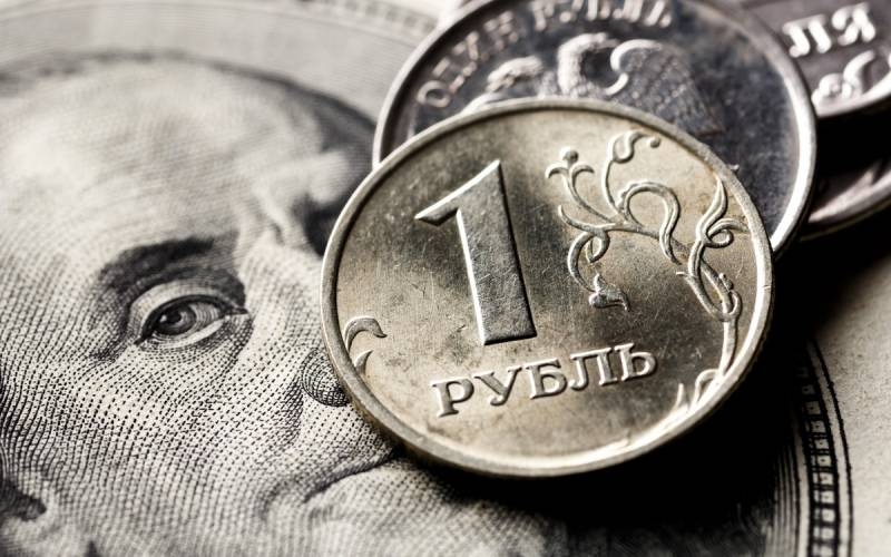 
Грозит ли рублю катастрофа в июле 2023 года, объяснили финансовые аналитики                