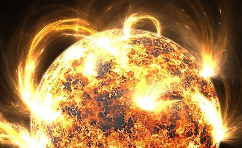 
«Кусочки Солнца»: что происходит со светилом и как происходящее может отразиться на Земле                