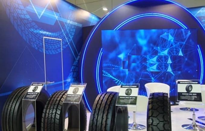 
Стенд KAMA TYRES посетил Раис Республики Татарстан                