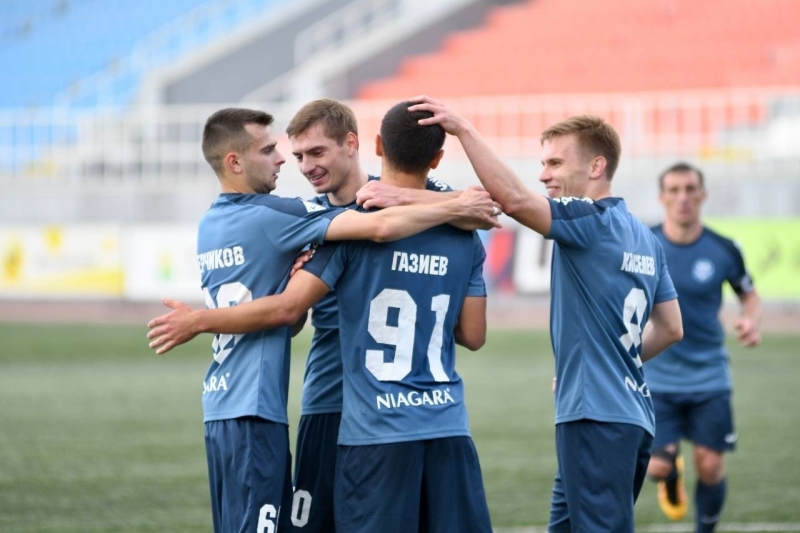 Футбольный клуб «Челябинск» уверенно победил «Форте» во Второй лиге А