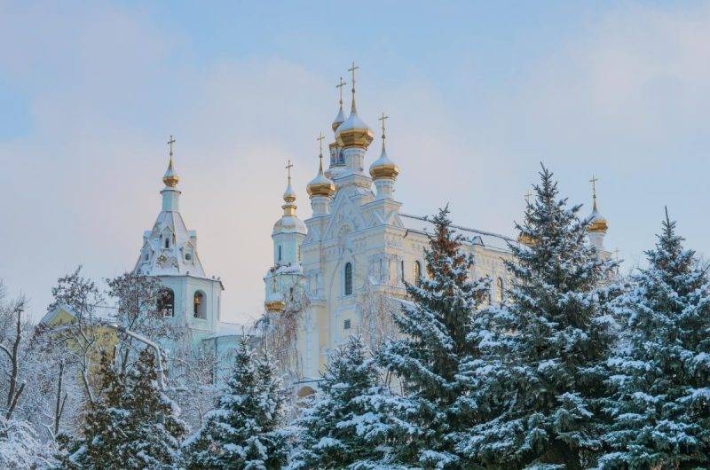 
Праздничный День в память Иринарха Севастийского и Сойки-вещуньи 11 декабря: традиции, запреты и приметы                
