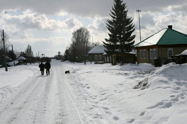 
Жители села Новиковка Томской области живут в постоянном страхе и требуют справедливости                