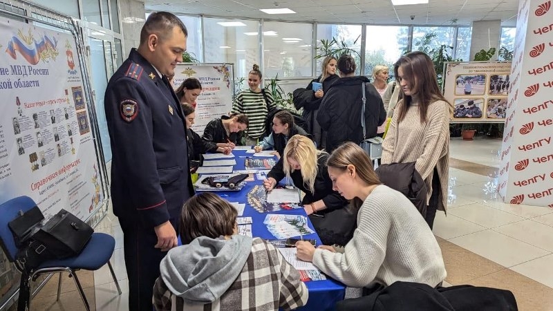 Челябинские студенты начнут проходить практику в полиции